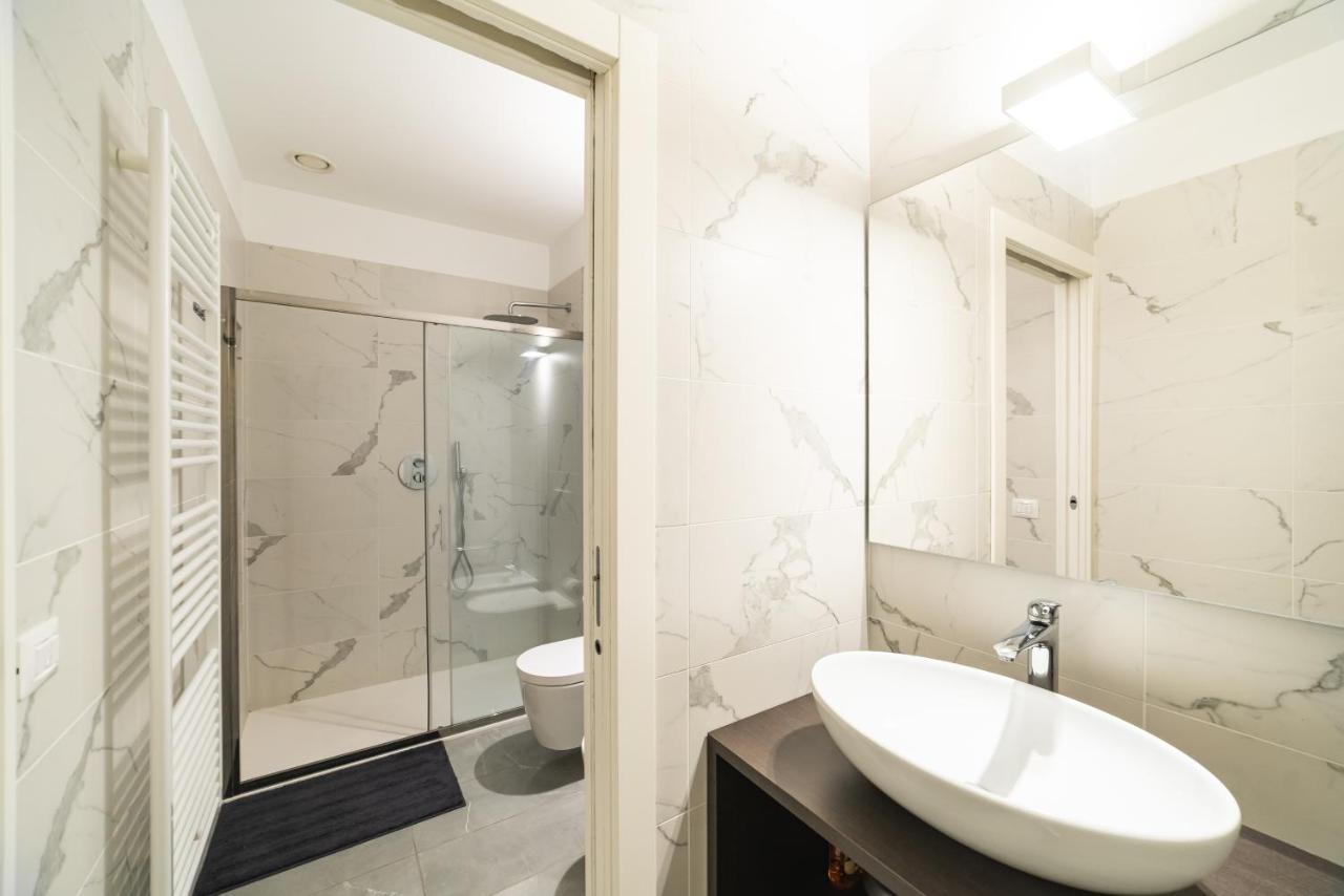 Moderno Bilocale 64Mq Con Parcheggio E Palestra Apartment Milan Exterior photo