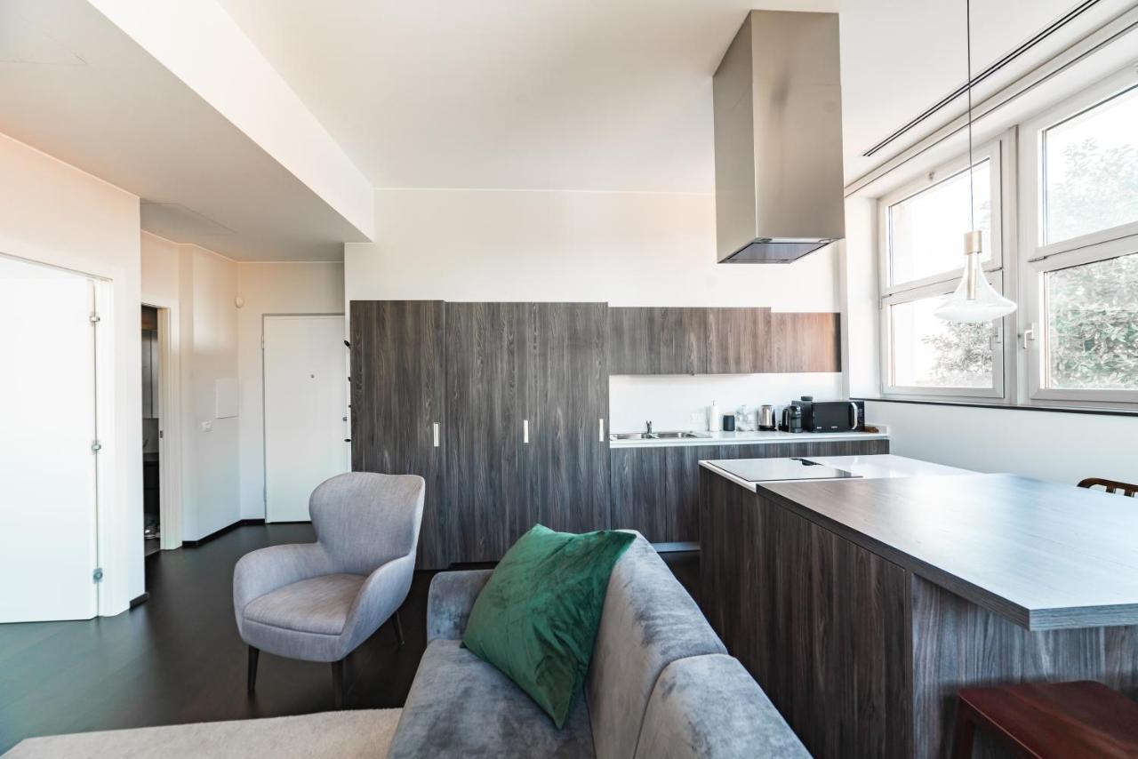 Moderno Bilocale 64Mq Con Parcheggio E Palestra Apartment Milan Exterior photo